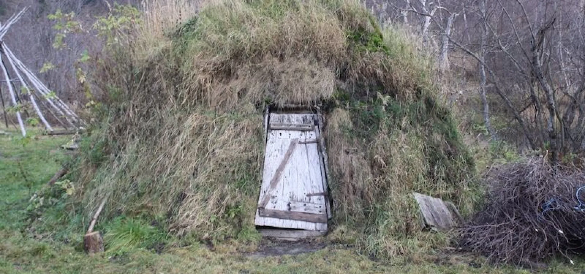 Tradisjonell gamme på Riddu-sletta