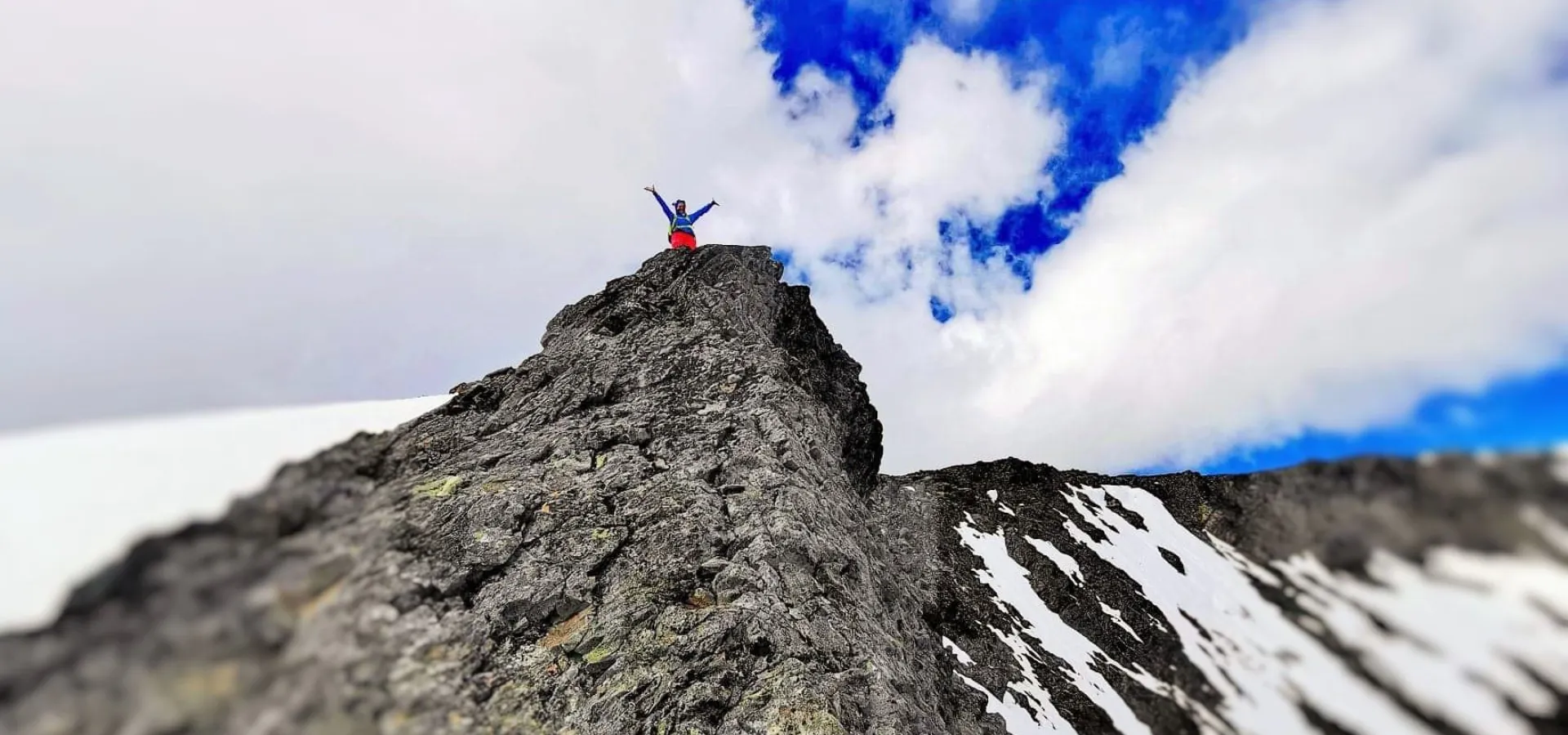 Guidet topptur vandring til Daltinden i Lyngsalpene