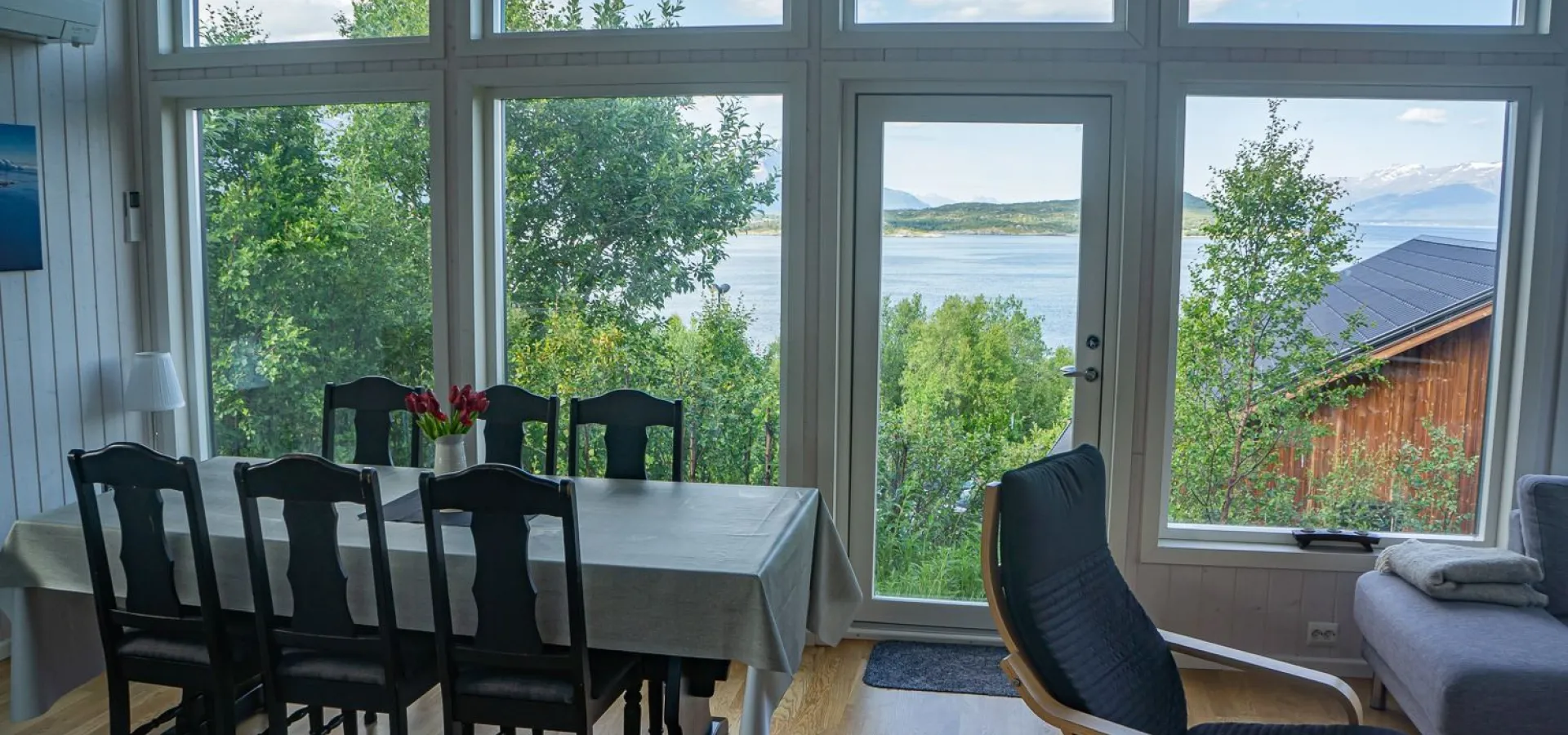 Dining Area & View