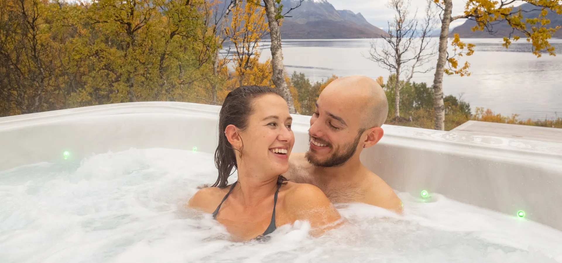 Jacuzzi ved Arctic Panorama Lodge