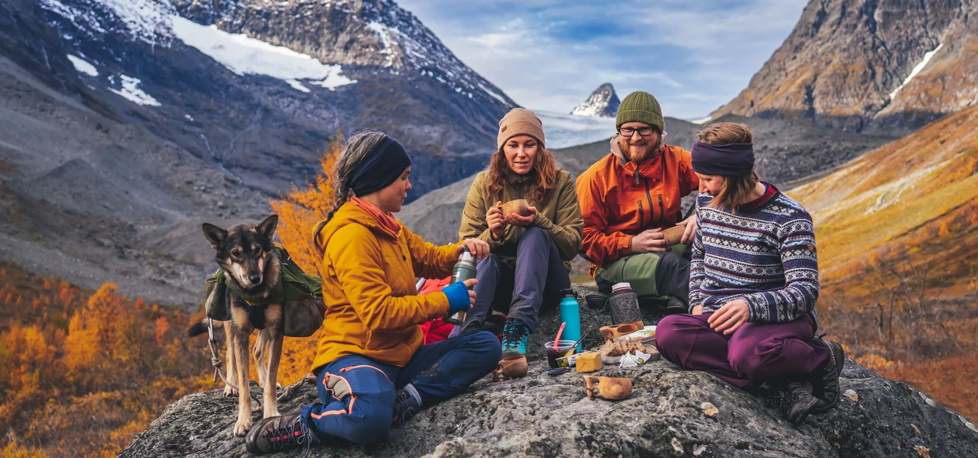 Brevandring med overnatting i Lyngsdalen - Lyngen Outdoor Experiences