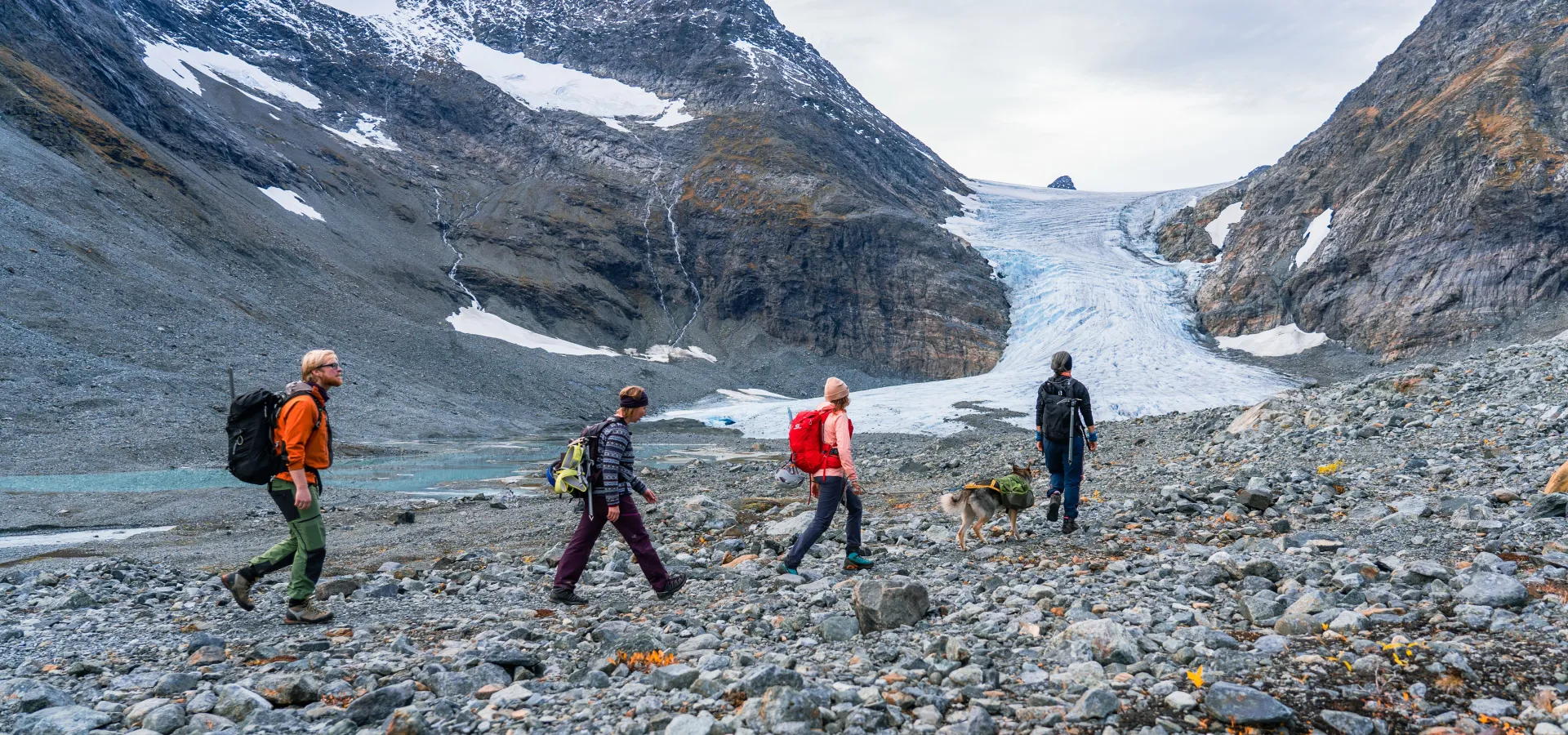 Brevandring med overnatting i Lyngsdalen - Lyngen Outdoor Experiences