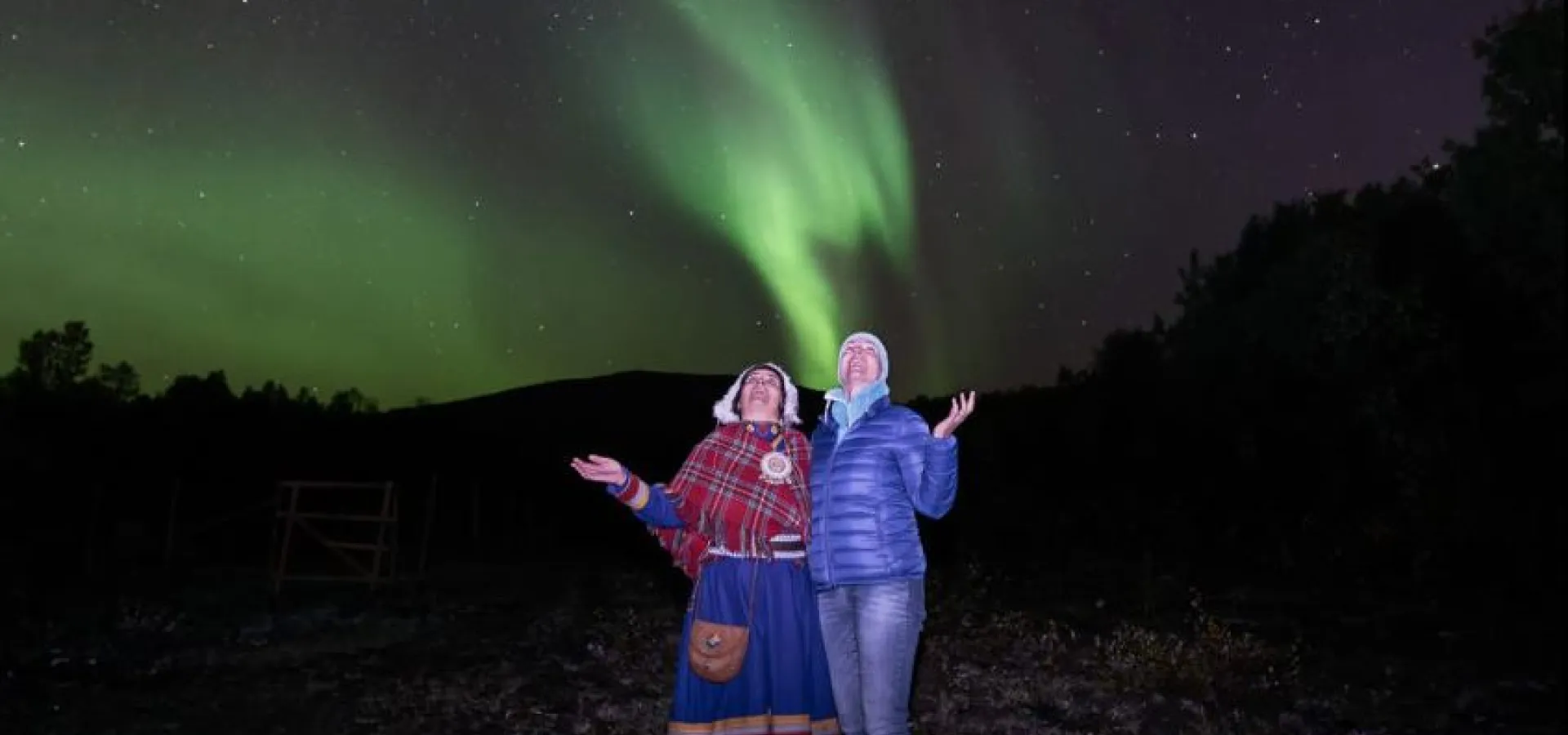 Jakten på nordlyset med gjengen fra Sami Camp