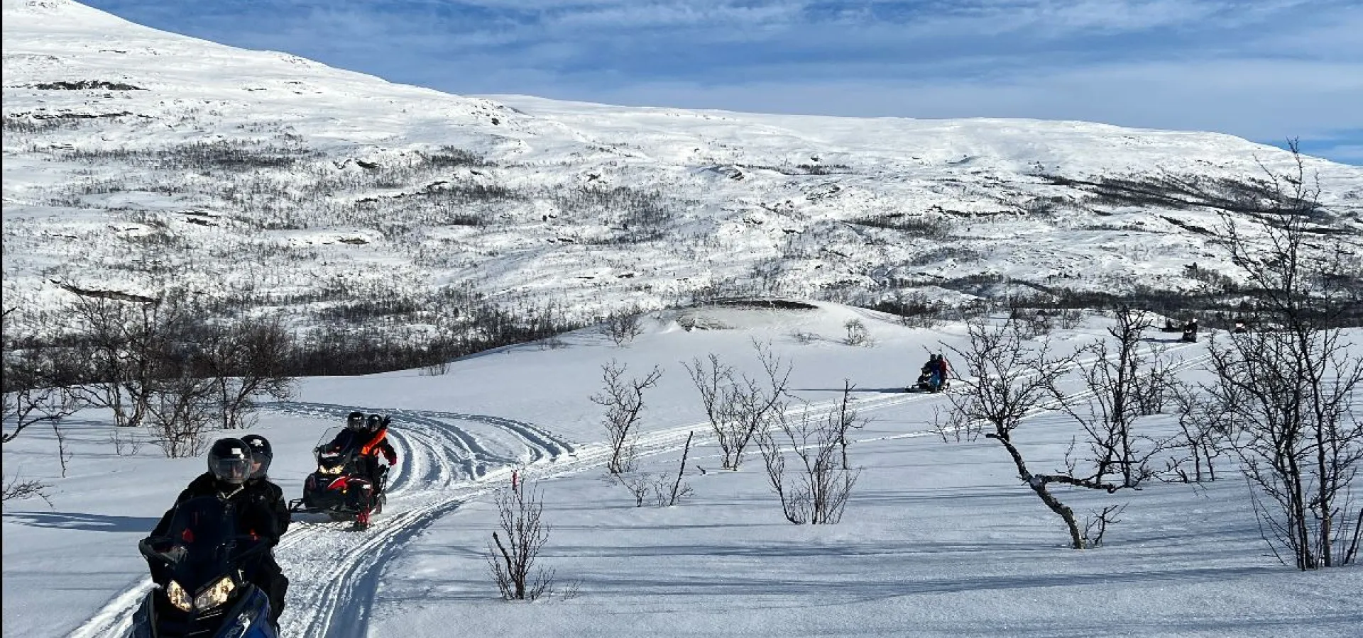               Snøskuter ekspedisjon i Skibotndalen - Activenorth