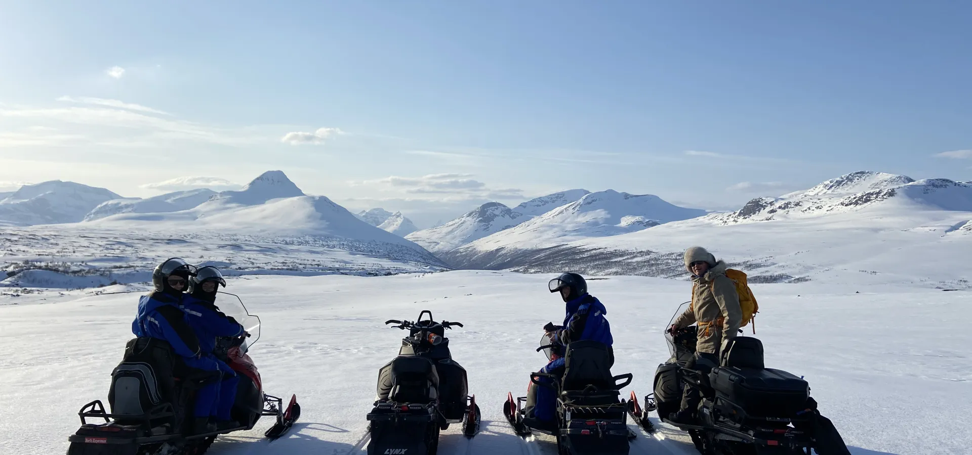 Snowmobiling skibotn