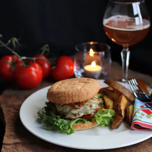 Burger ved Solvind Restaurant, Lyngen North