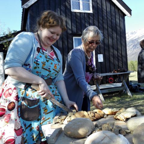 Two women keep the Kven baking traditions alive.