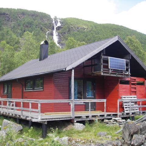 Cabin in the Lyngen Alps - summertime