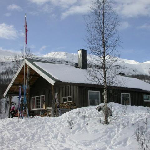 Cabin in the Lyngen Alps - wintertime